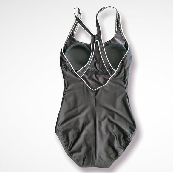 Speedo One Piece Bathing Suit - Picture 2 of 8